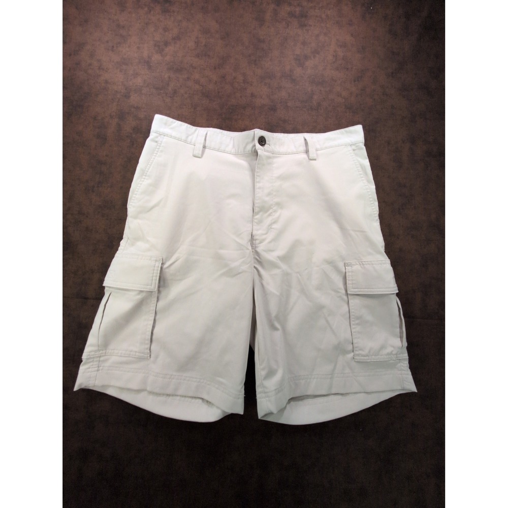 Chaps Mens Khaki Beige Performance Cargo Shorts Size 33 Stretch Outdoor Utility
